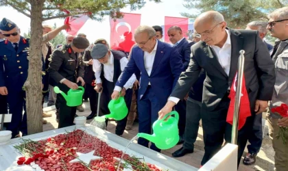 Malatya’da 15 Temmuz Şehitleri Mezarları Başında Anıldı