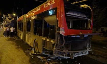 Malatya’da Beton Mikseri İle Trambüs Çarpıştı 4 Yaralı