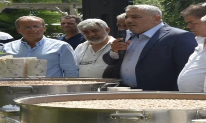 Başkan Sadıkoğlu’dan 1 Milyonluk Aşure !