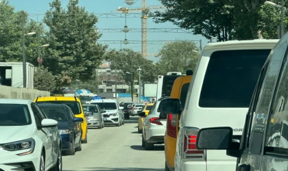 Malatya’da 3 Kilometrelik Yol 30 Dakikada Gidiliyor