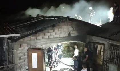 Malatya’da Ahır Yangını Korkuya Neden Oldu