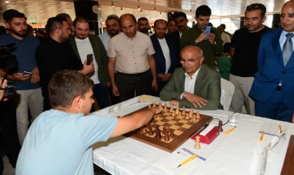 Malatya’da Altın Kayısı Satranç Turnovası Heyecanı