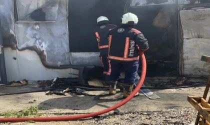 Malatya’da TOKİ Şantiyesinde Korkutan Yangın