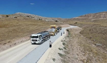 Malatya Büyükşehir’de Güvenli ve Modern Yol Çalşmaları Sürüyor