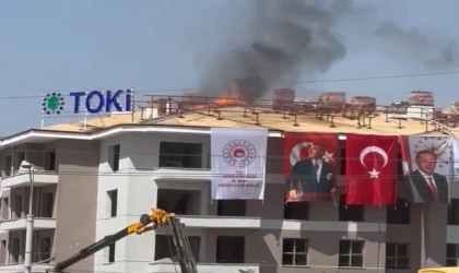 Malatya’da TOKİ Konutunun Çatısında Yangın