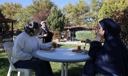 Anne Şefkatiyle Açıldı, Öğrencilerin Mekanı Oldu