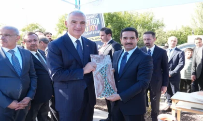 Bakan Ersoy: “Arslantepe, Geleceğimize Işık Tutan Bir Medeniyet Mirasıdır”