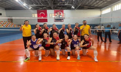 Malatya Voleybol Kadın Takımı deplasmanda 3-2 galip