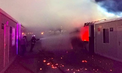 Malatya’da Korkutan Konteynır Yangını