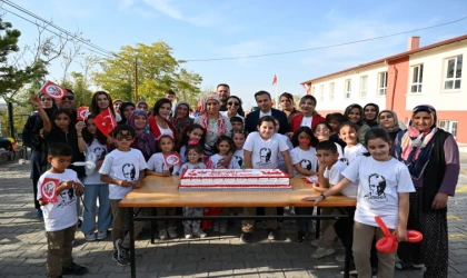 Malatya’da Minik Öğrencilerden Anlamlı Şenlik