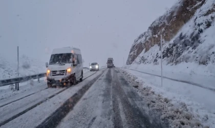 Malatya-Pütürge Yolunda Kar Yağışı