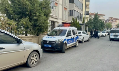 Malatya’da Bunalıma Giren Genç Kadın Kafasına Silah Dayadı