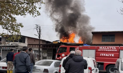 Malatya’da Korkutan İşyeri Yangını
