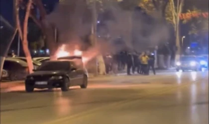 Malatya’da Seyir Halindeki Otomobil Alev Aldı