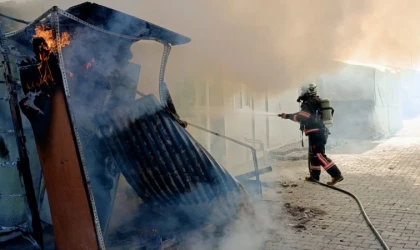 Malatya’da Samanköy Konteyner Kentte Korkutan Yangın