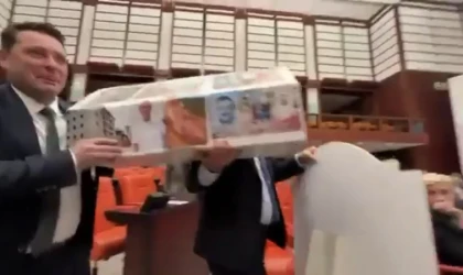 Milletvekili Ağbaba’dan Tabutlu Protesto Girişimi !