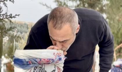 Depremde Ailesini Kaybeden Bir Baba’nın Feryadı