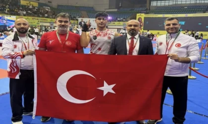 Malatyalı Sporcudan Hindistan’da Altın Madalya