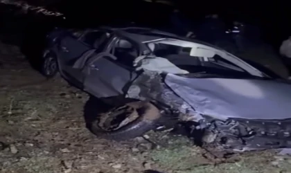 Dönüş Yolunda Feci Kaza 1 Ölü 4 Yaralı