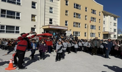 Malatya Büyükşehir‘den Öğrencilere Deprem ve Yangın Eğitimi