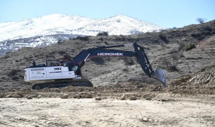 Yeşilyurt’ta Kırsal Bölgelerin Ulaşım Ağı Yenileniyor