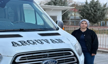 Malatya’da Kadın Servis Şoförü Öğrencilerin Güvenini Kazandı