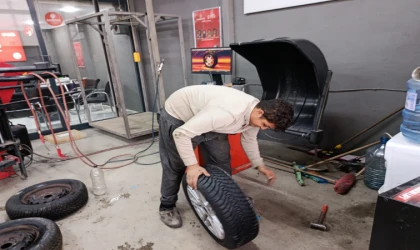 Malatya’da Kış Lastikleri Mesai Arttı