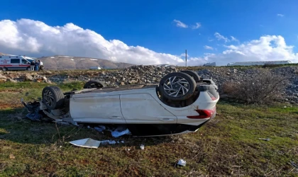 Malatya’da Otomobil Takla Attı, Doktor Yaralandı