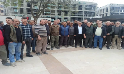 Malatya’da Sanayi Esnafı Valilik Önünde Toplandı