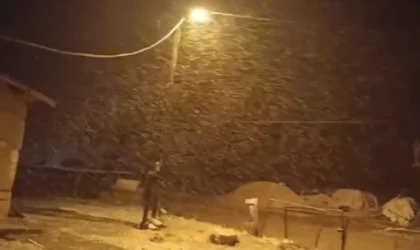 Malatya’da Yağmur Doluya, Yüksek Kesimlerde Kara Dönüştü