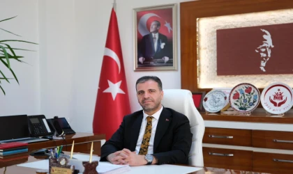 Ali Sait Çeçen, Makamdan Çok Sahayı Seçti!