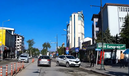 Malatya İnönü Caddesi’nde Kaza Kamerada