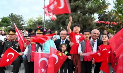 Malatya’da 19 Mayıs Coşkusu Fener Alayıyla Taçlandı