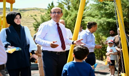 Başkan Geçit, Banazı Yeni Yatırımlarla Ayağa Kalkacak