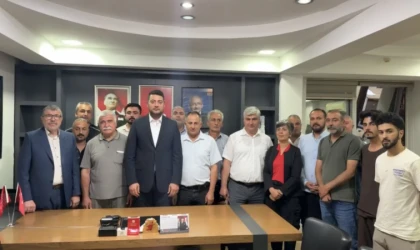 CHP Malatya’da Yeni Yönetim İl Binasına Girdi