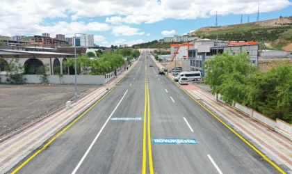 Malatya Hanbeyoğlu Caddesi Yenilenen Yüzüyle Hizmete Açıldı