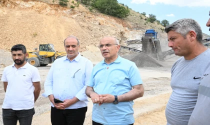 Malatya'da Mobil Konkasörlerle Yol Hizmetine Hız