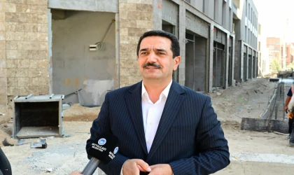Başkan Taşkın’dan Şemsiye Sokak Müjdesi