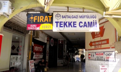Malatya Kışla Caddesinde İş Yerleri Mühürlendi