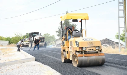 Yeşilyurt’ta Ulaşım Yatırımları Hız Kesmeden Sürüyor